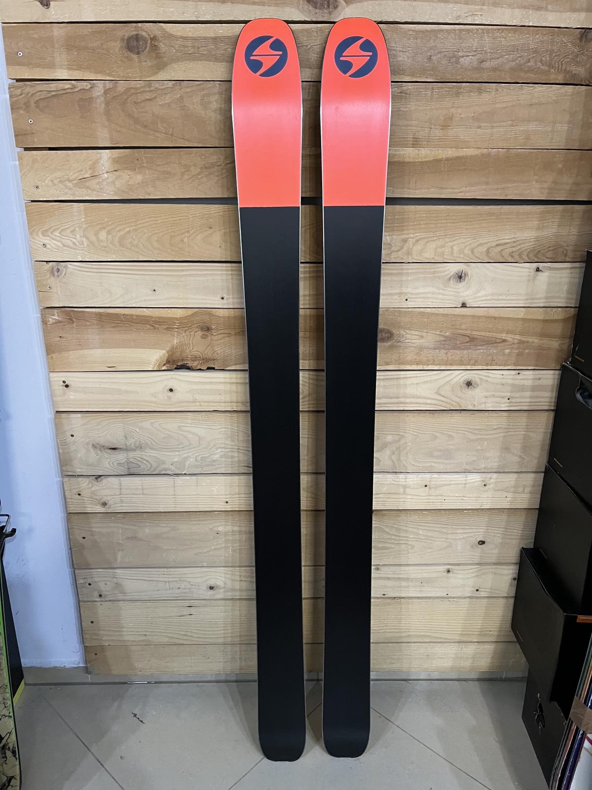 Blizzard Zero G 108 - Lightweight Touring Ski with Freeride Performance