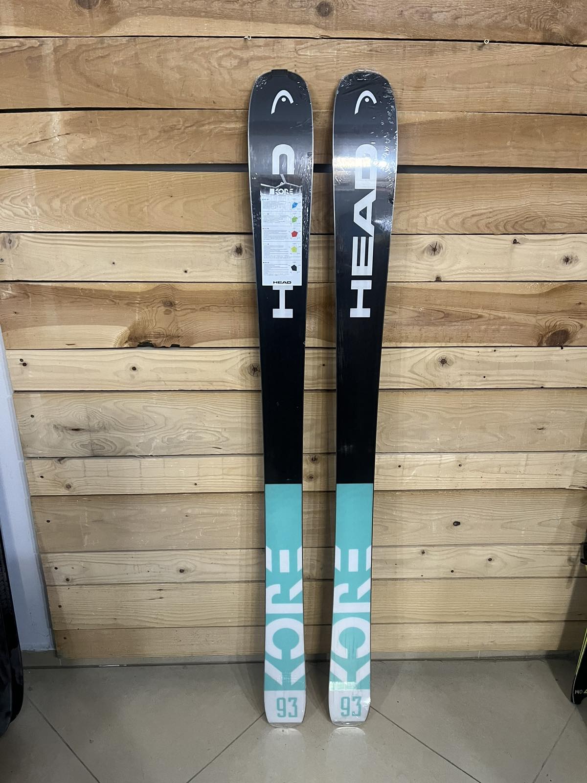 Head Kore 93 W – Lightweight All-Mountain Freeride Ski for Women