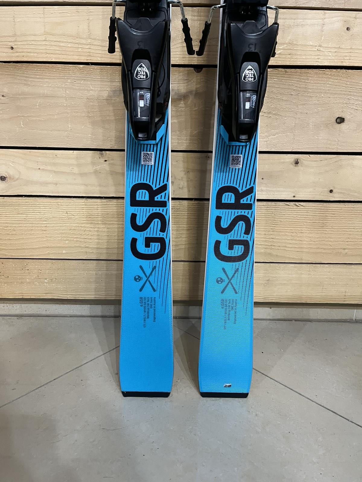 Head Worldcup Rebels e.GSR Ski – Precision Meets Speed for Aspiring Racers