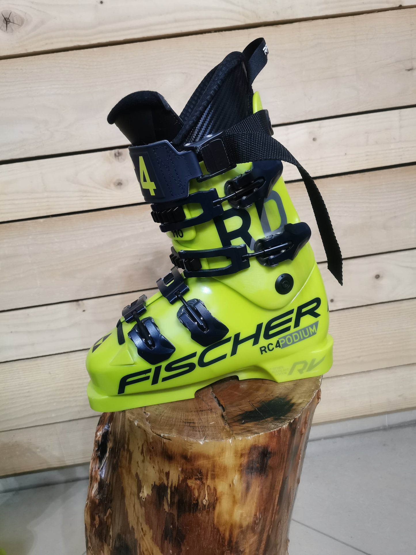 Fischer RC4 Podium RD Ski Boots – Unmatched Racing Performance