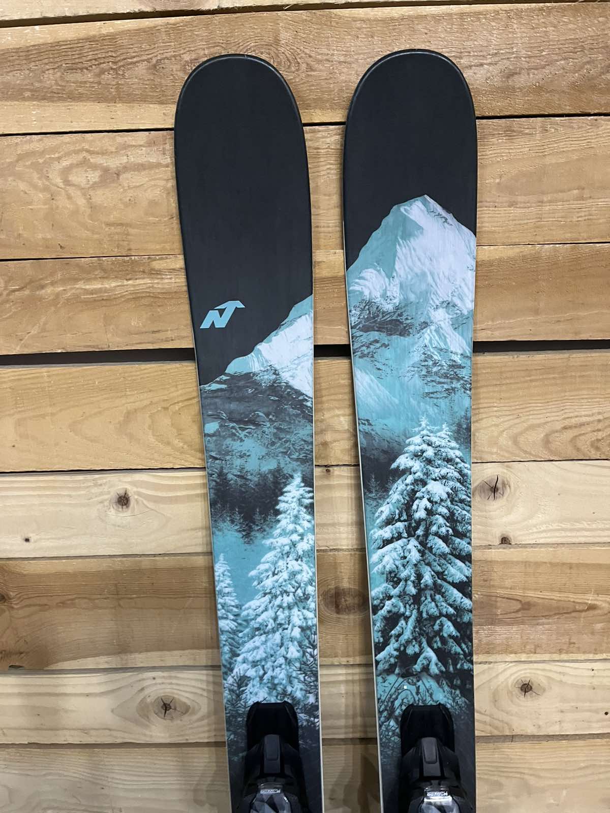 Nordica Santa Ana 104 Free - Versatile All-Mountain Ski for Powder Enthusiasts