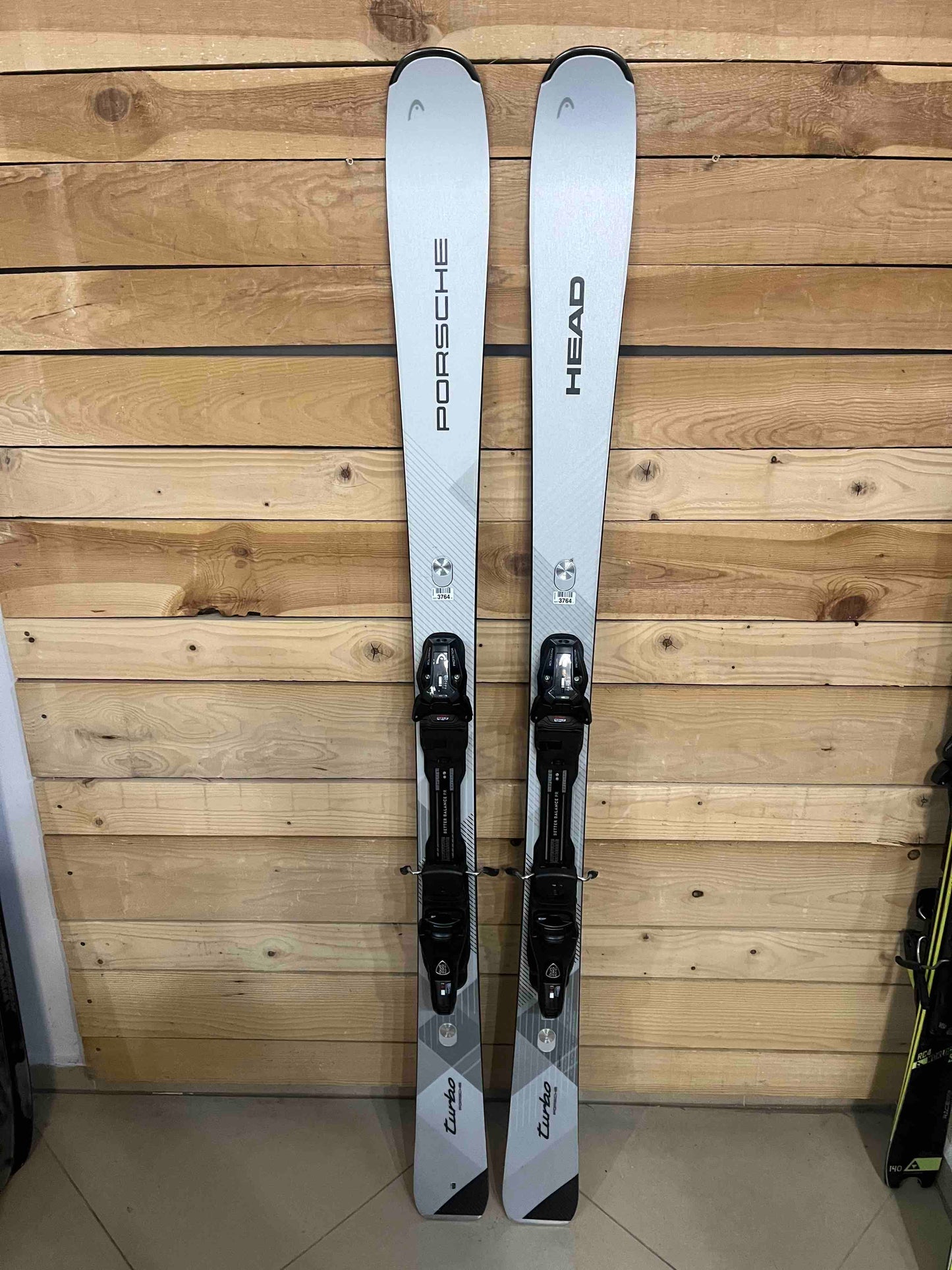 Ski PORSCHE HEAD Serie 8 – Turbo: Power and Precision on Snow