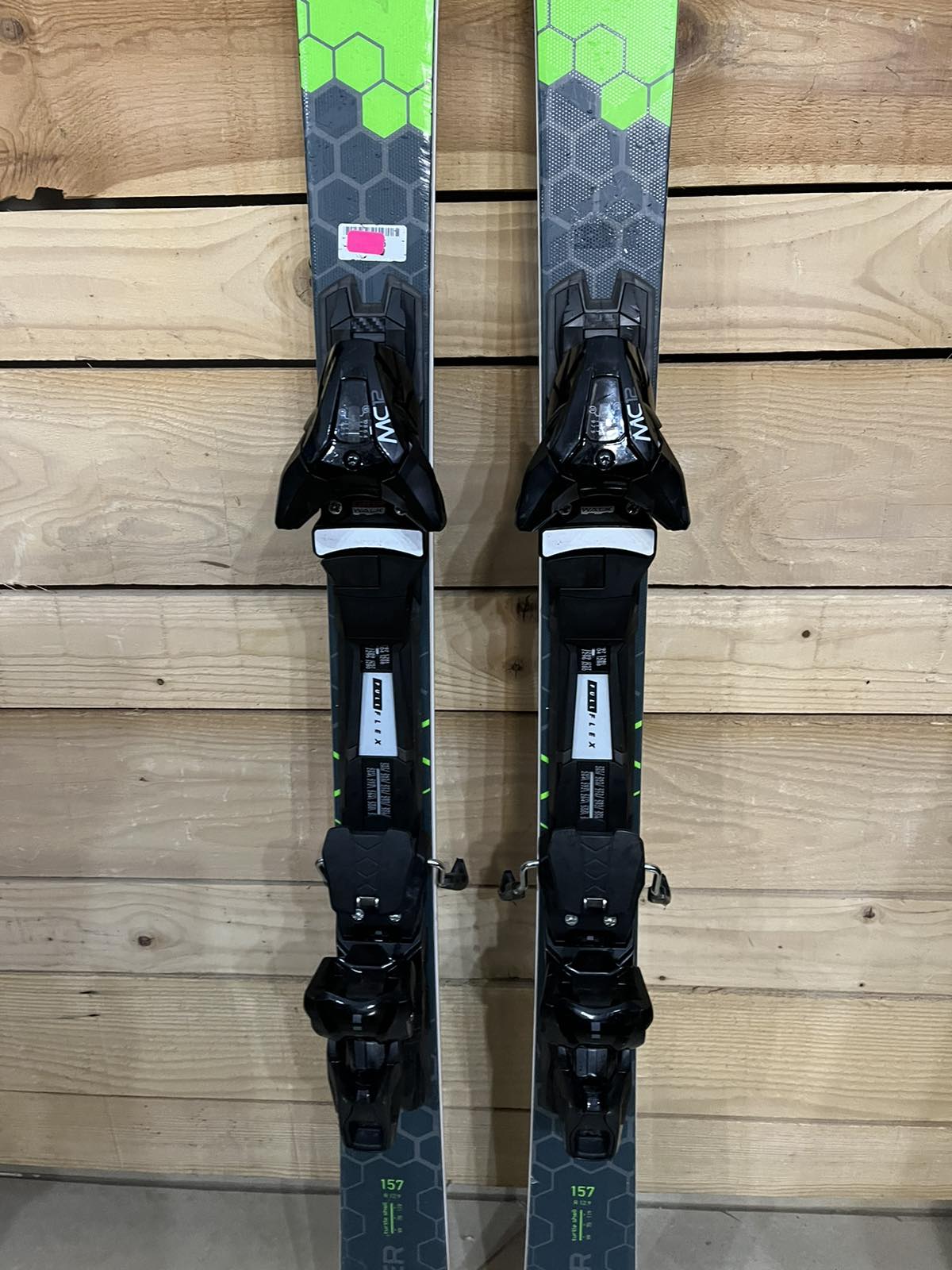 Ski Stockli Laser SX Green - Race-Inspired Stability & Agility