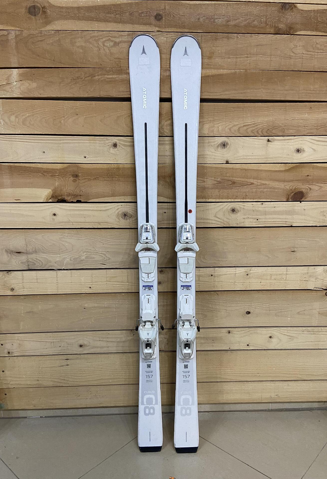 Atomic Cloud C8 - Intermediate Skis, 14.7 m Radius