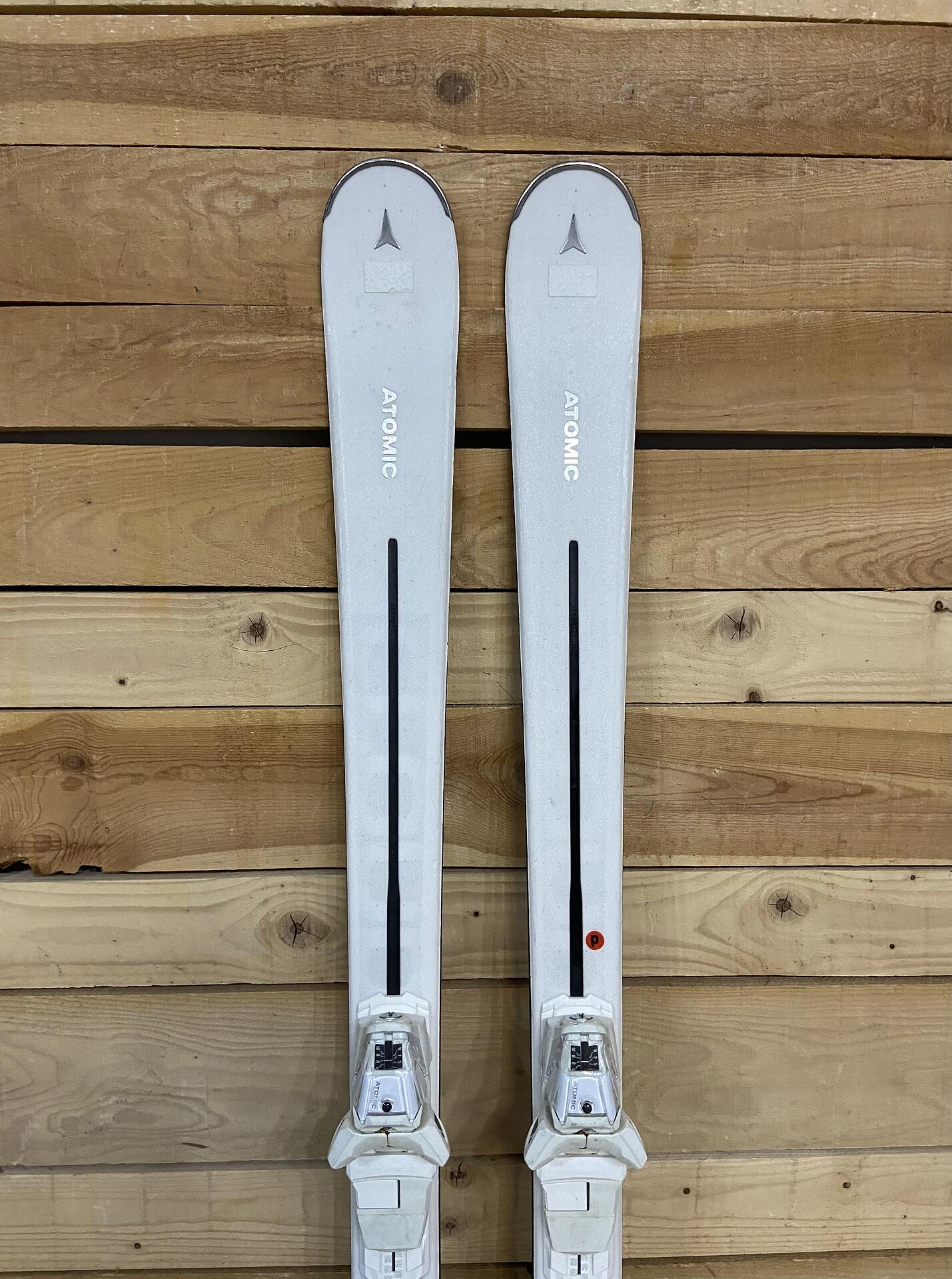 Atomic Cloud C8 - Intermediate Skis, 14.7 m Radius