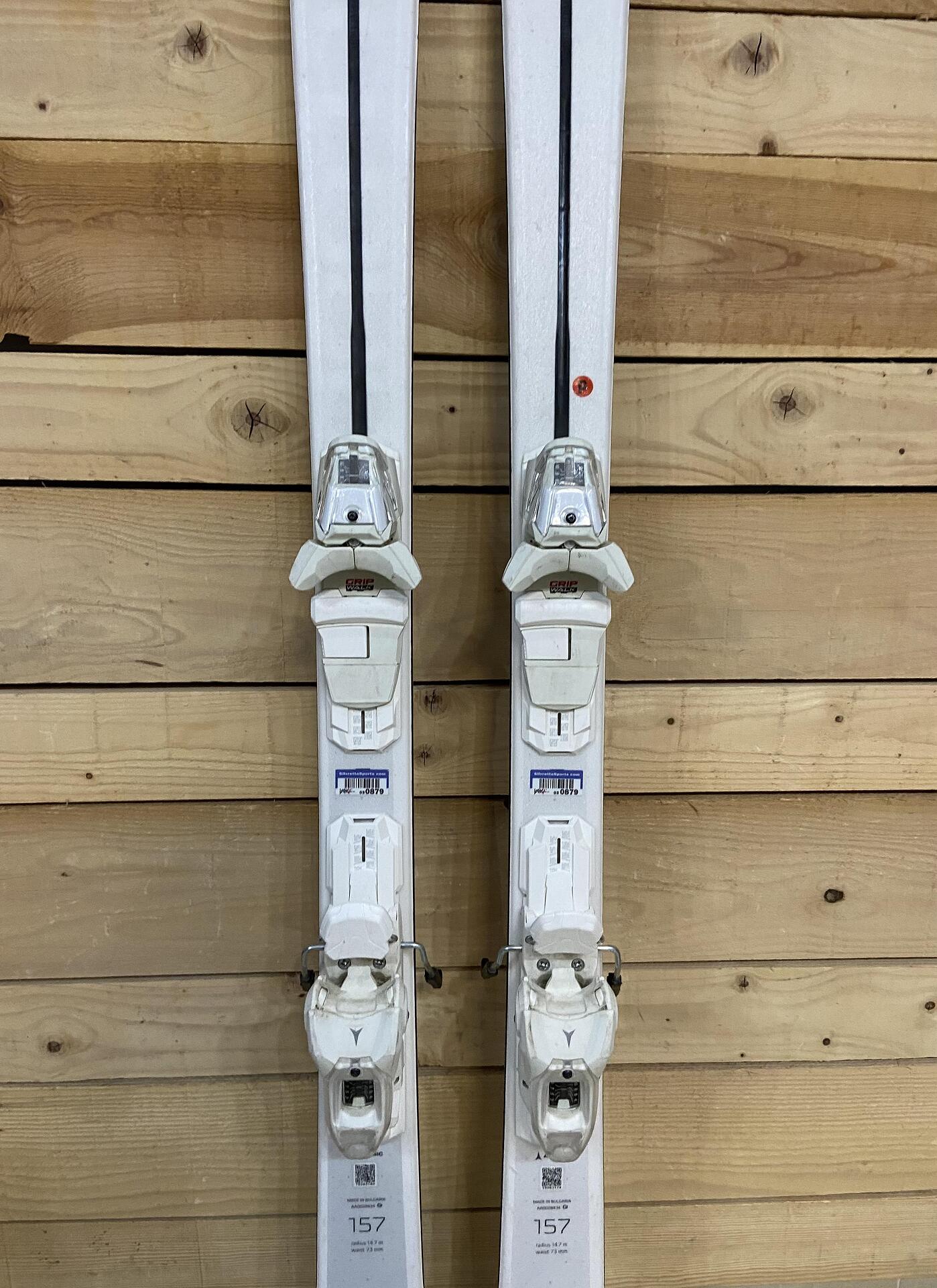Atomic Cloud C8 - Intermediate Skis, 14.7 m Radius