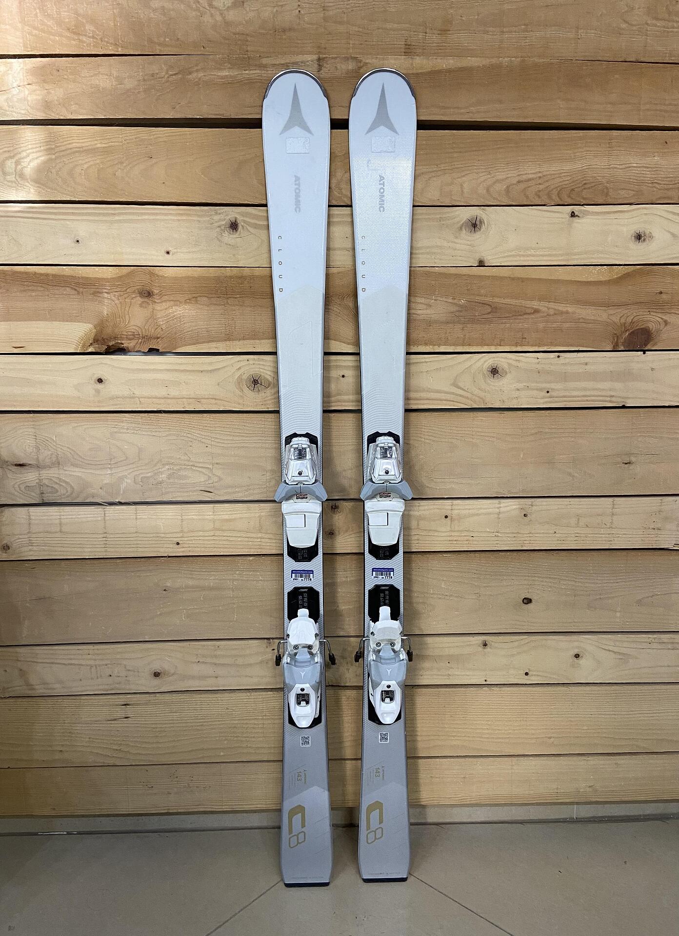 Atomic Cloud C8 - Intermediate Skis, 14.5 m Radius