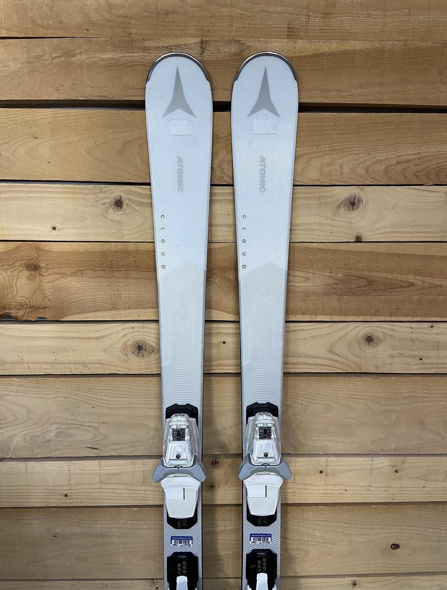 Atomic Cloud C8 - Intermediate Skis, 14.5 m Radius