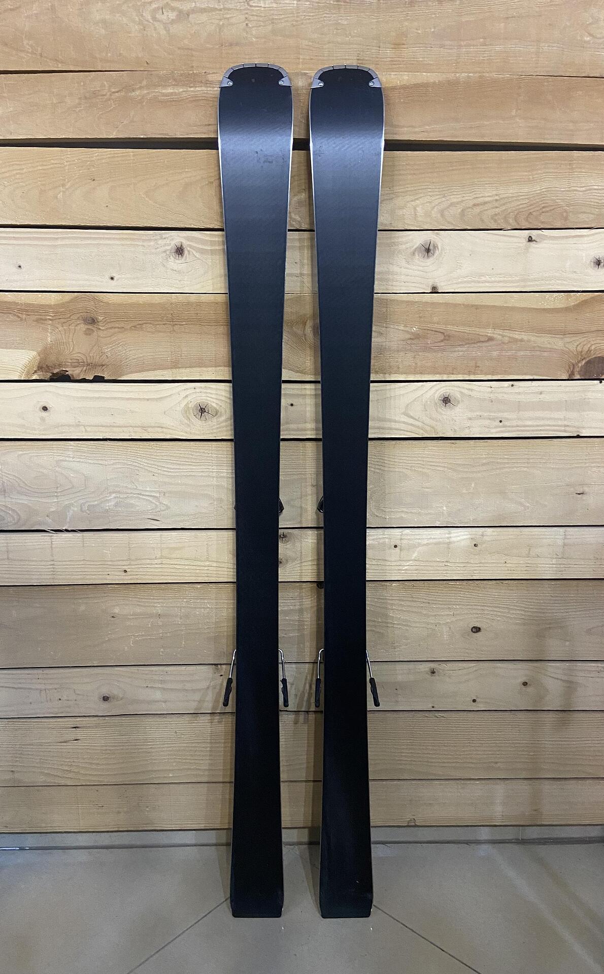 Atomic Cloud Q8 Skis – All-Mountain, Intermediate