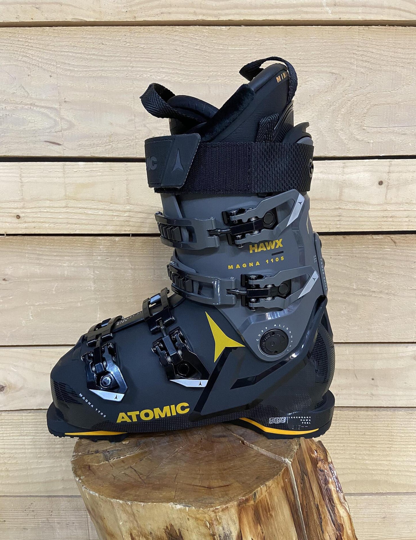 Atomic Hawx Magna 110 S - New Ski Boots - 102 mm Width