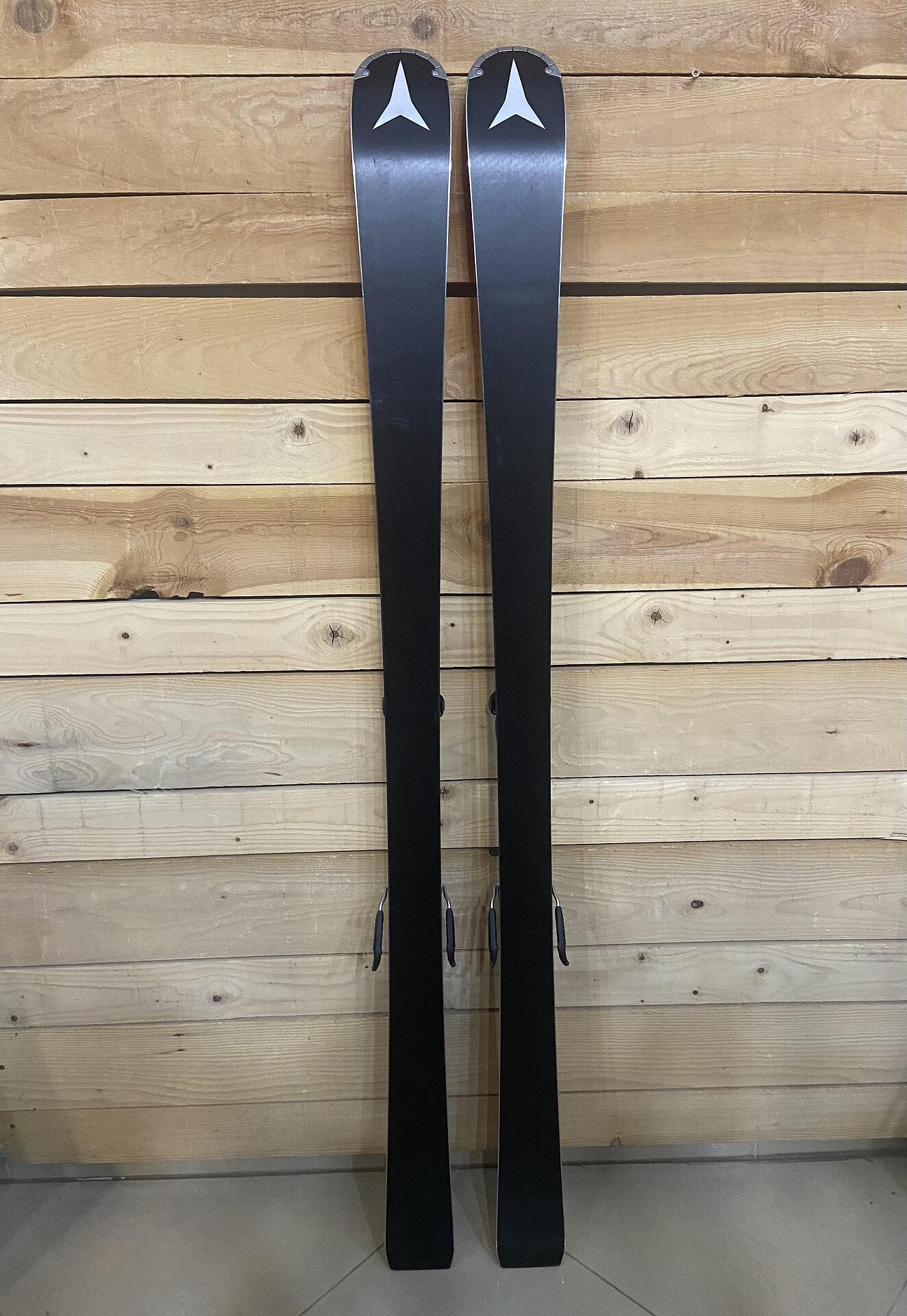 Atomic Redster G8 Revoshock C Skis - Piste Skis
