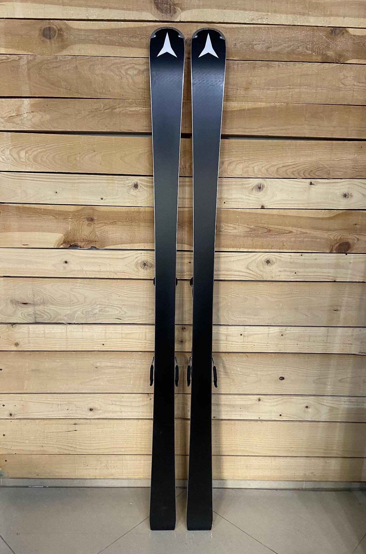 Atomic Redster G9 Revoshock S - Used Ski, Radius 17.4 m
