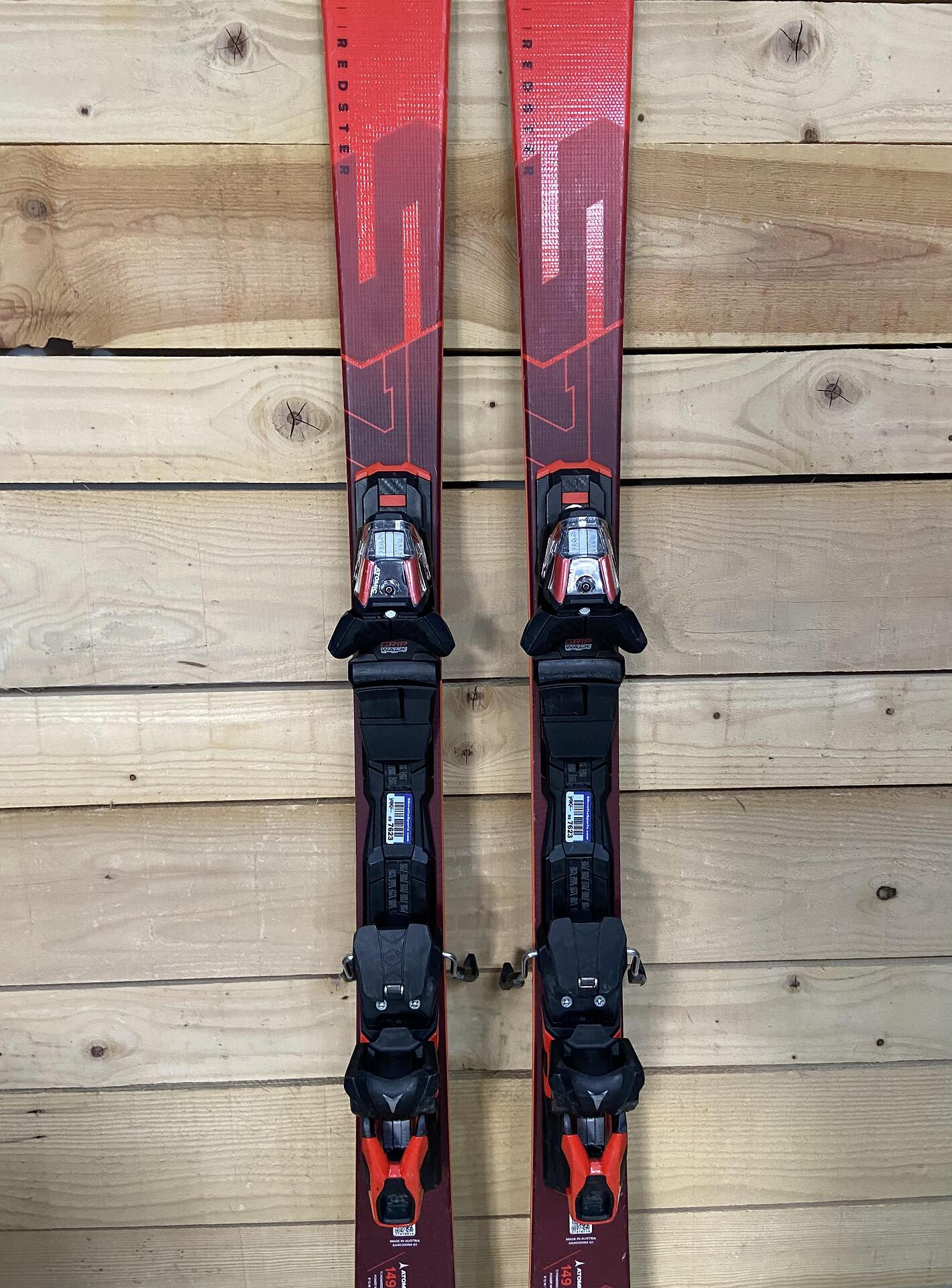 Atomic Redster S7 - Piste Ski, Intermediate Level, Radius 12.7 m