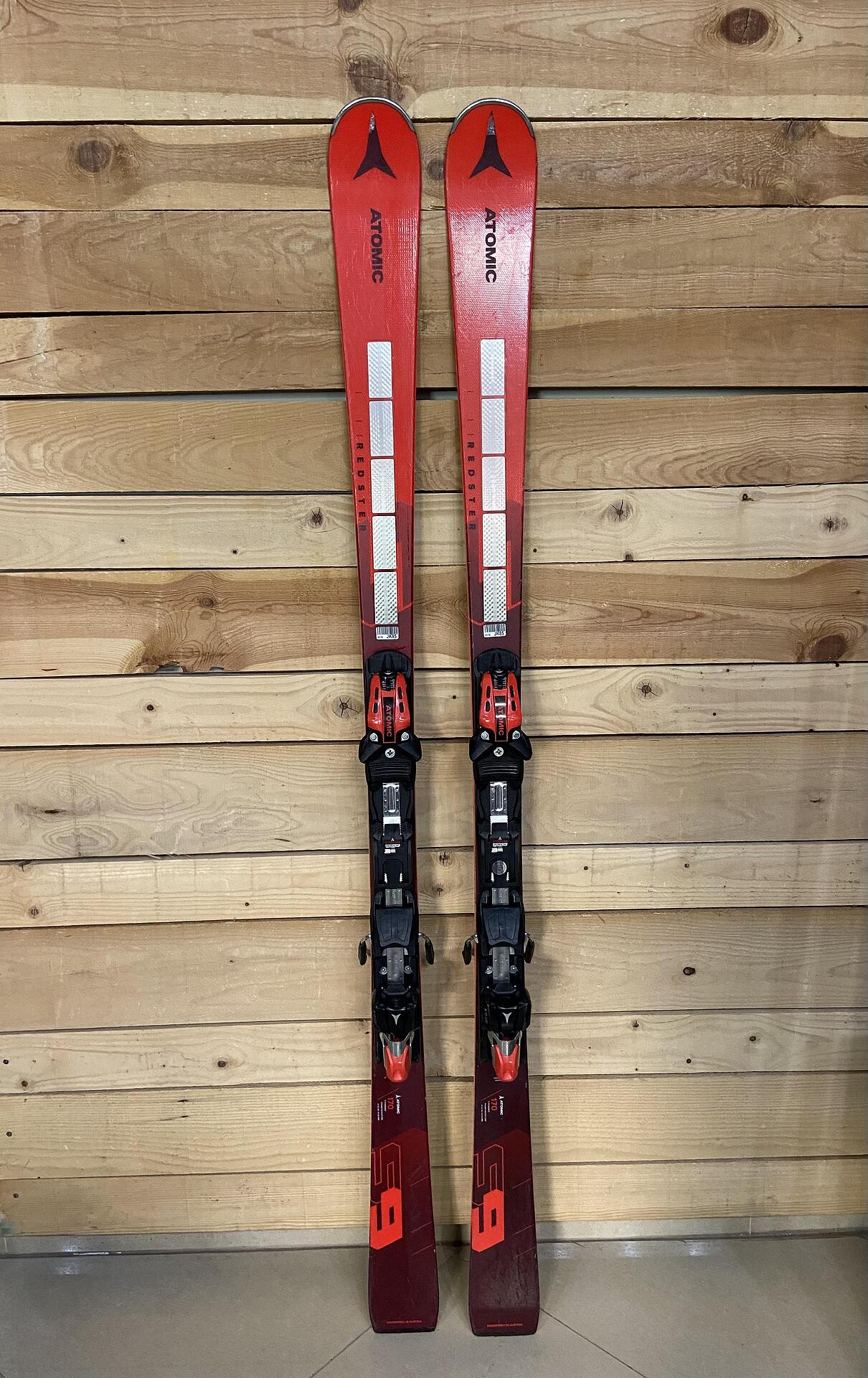 Atomic Redster S9 Revoshock S - Ski for Advanced/Expert Skiers, Radius 12.5 m