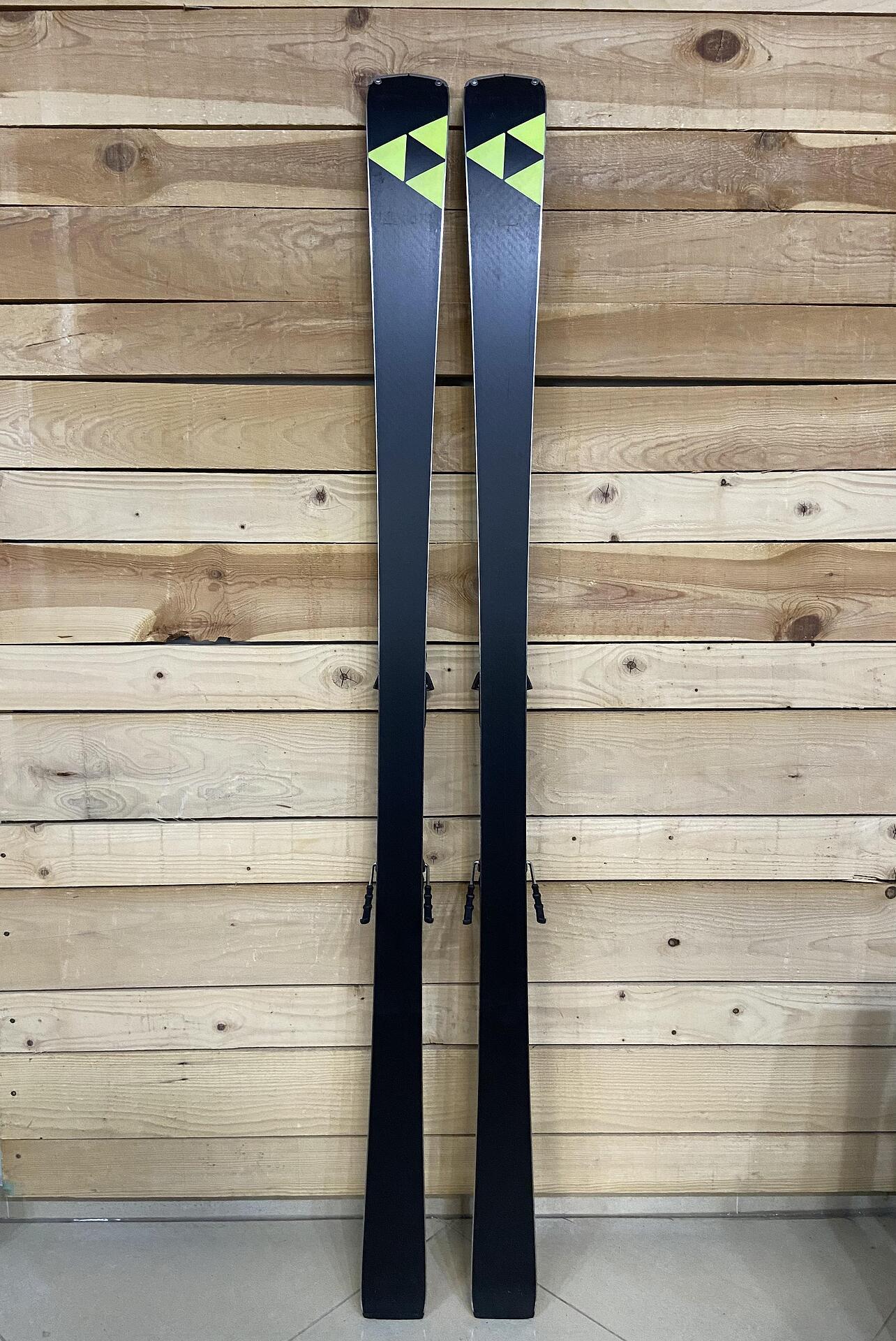 Fischer RC4 WorldCup RC - High-Performance Skis for Advanced Skiers