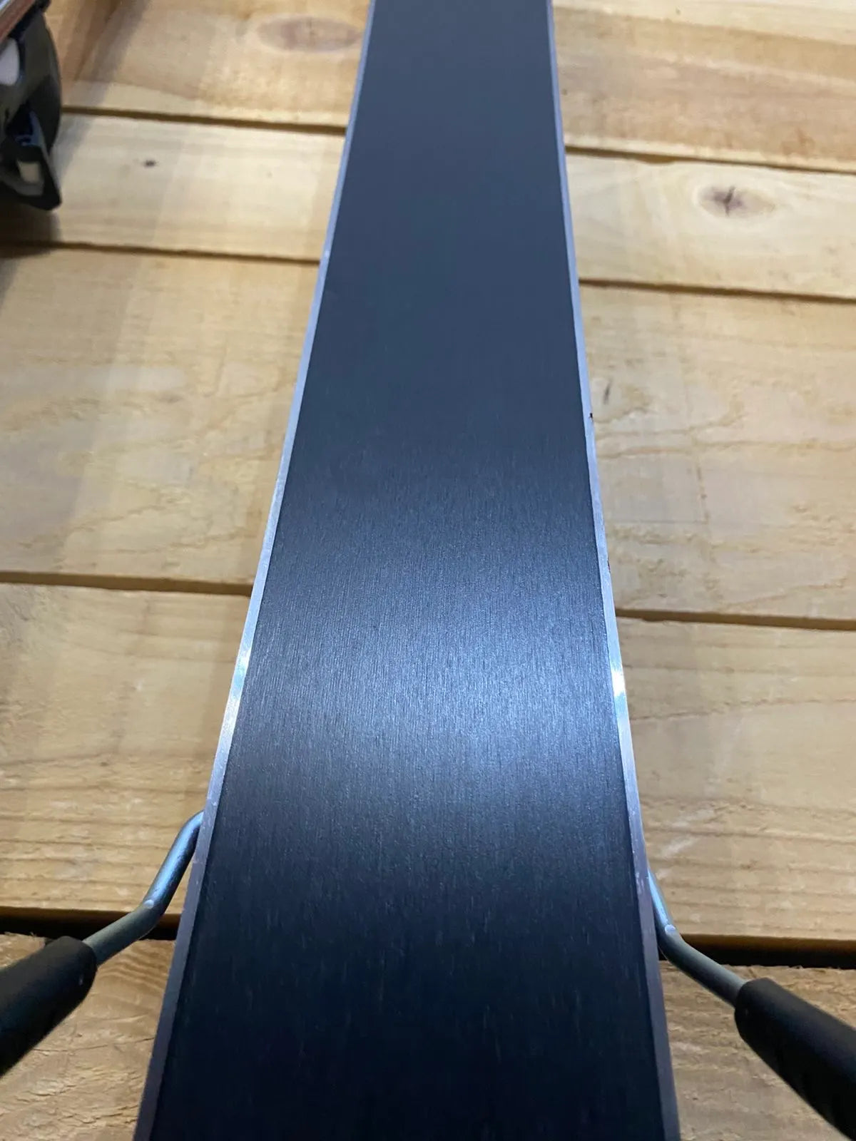 Head Shape NX R - Piste Skis for Beginners