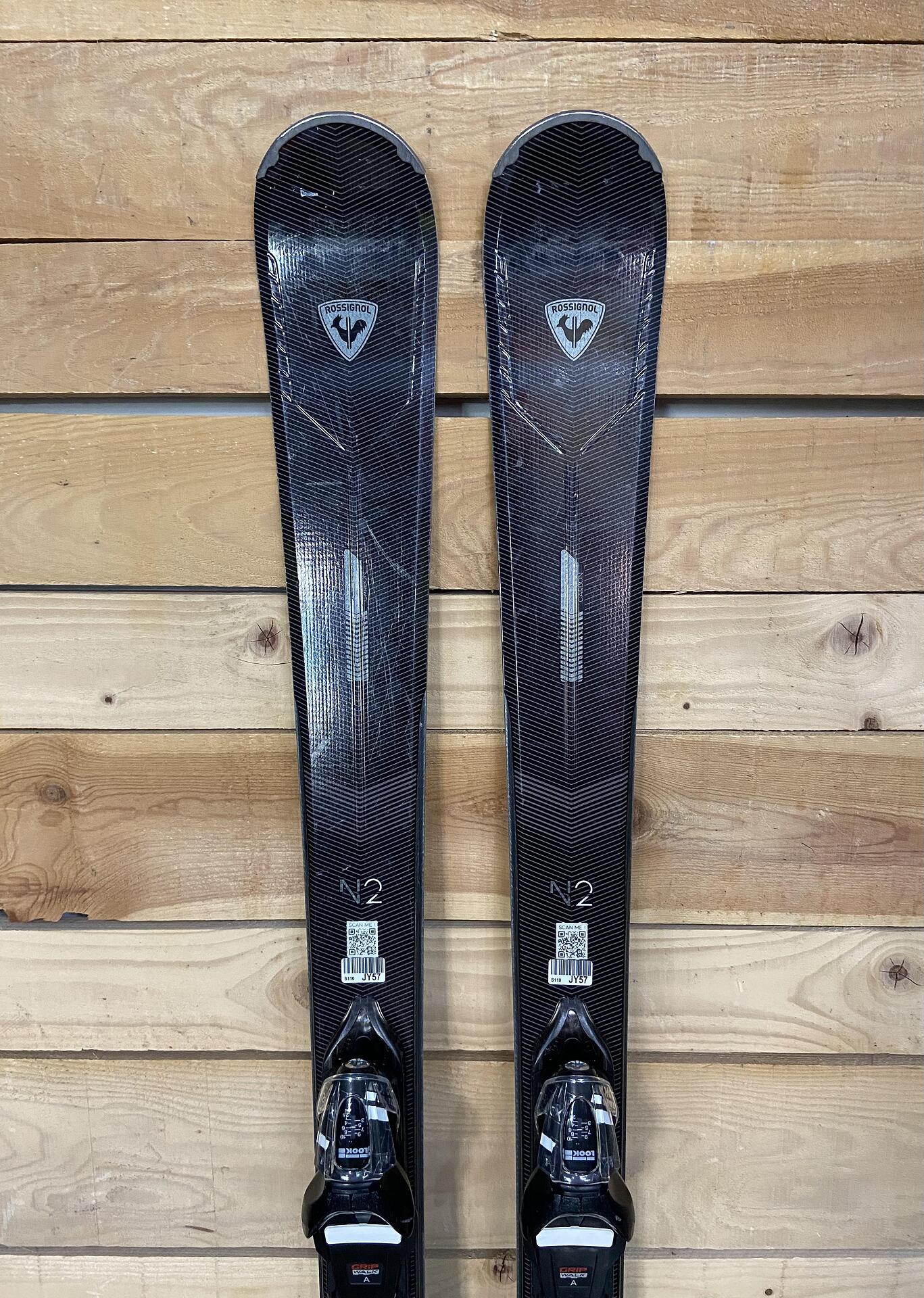 Rossignol Nova 2 - Beginner-Friendly Ski for Versatile Terrain
