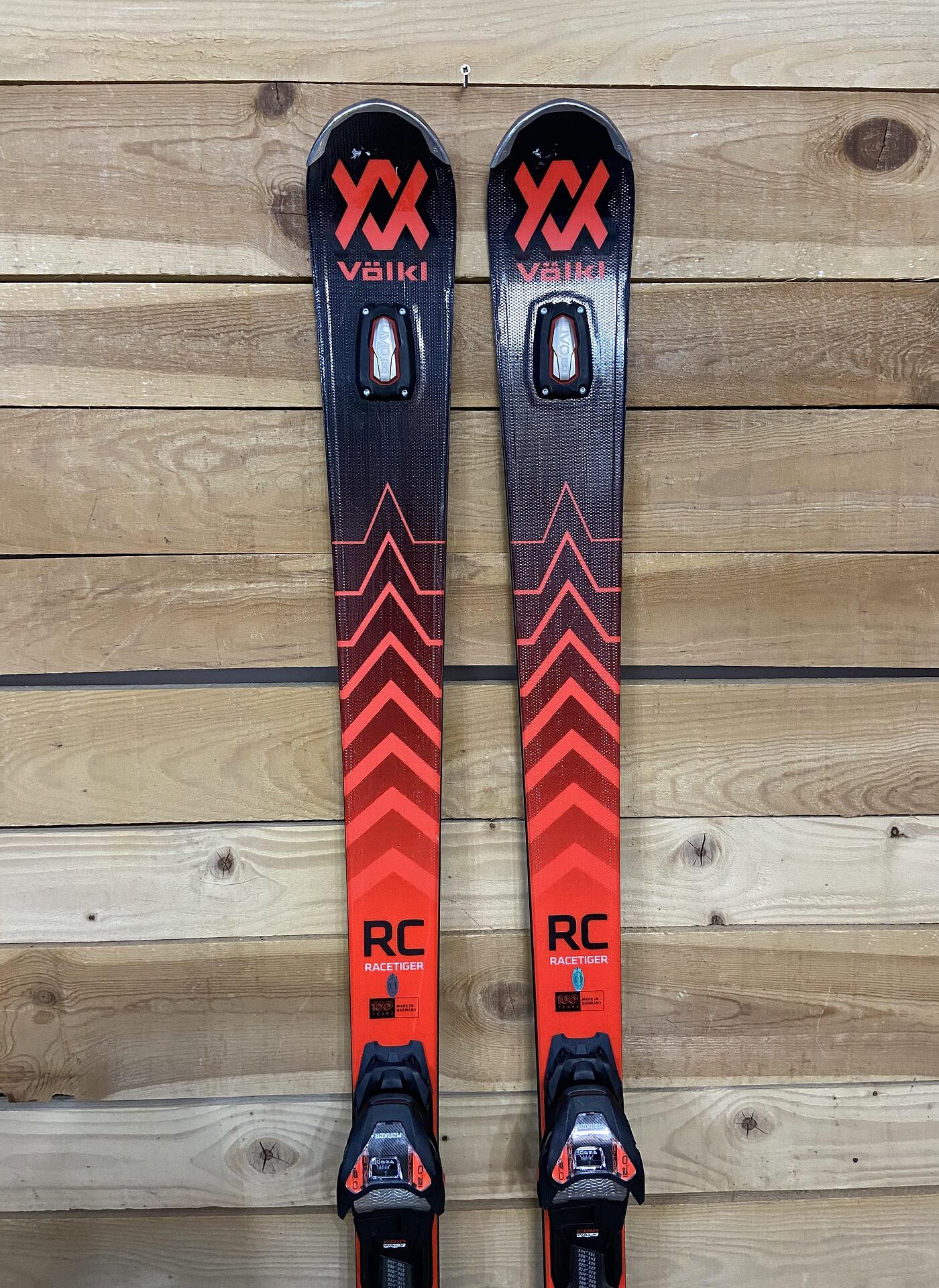 Volkl Racetiger RC - Schiuri folosite pentru schiori avansați