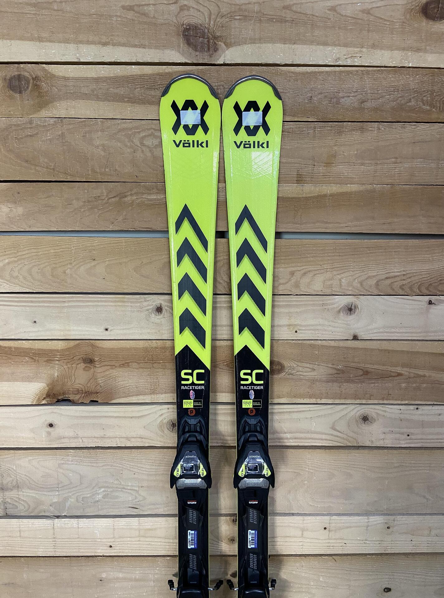Volkl Racetiger SC - Schiuri pentru schiori intermediari până la avansați