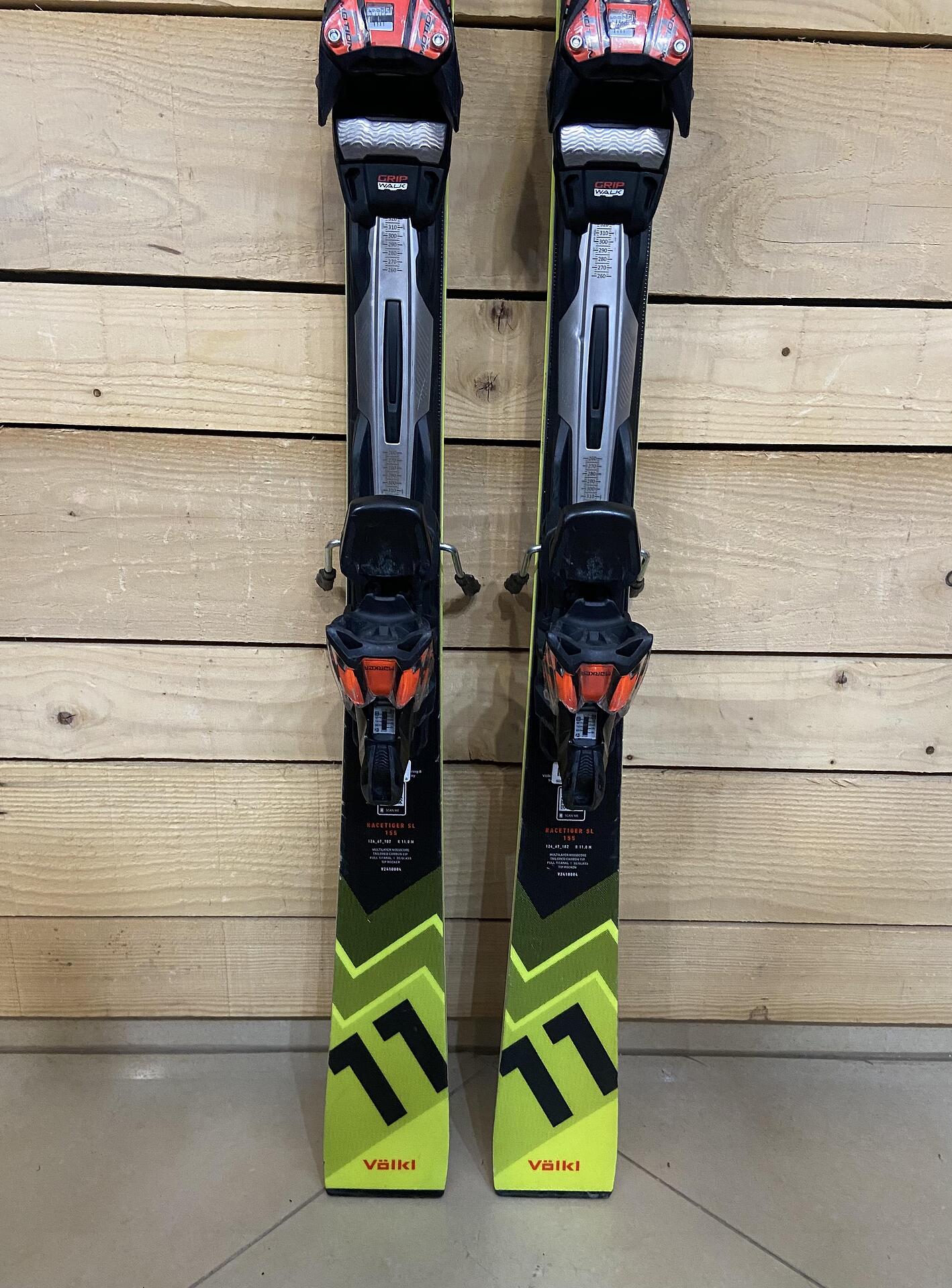 Volkl Racetiger SL Skis - Piste, Advanced