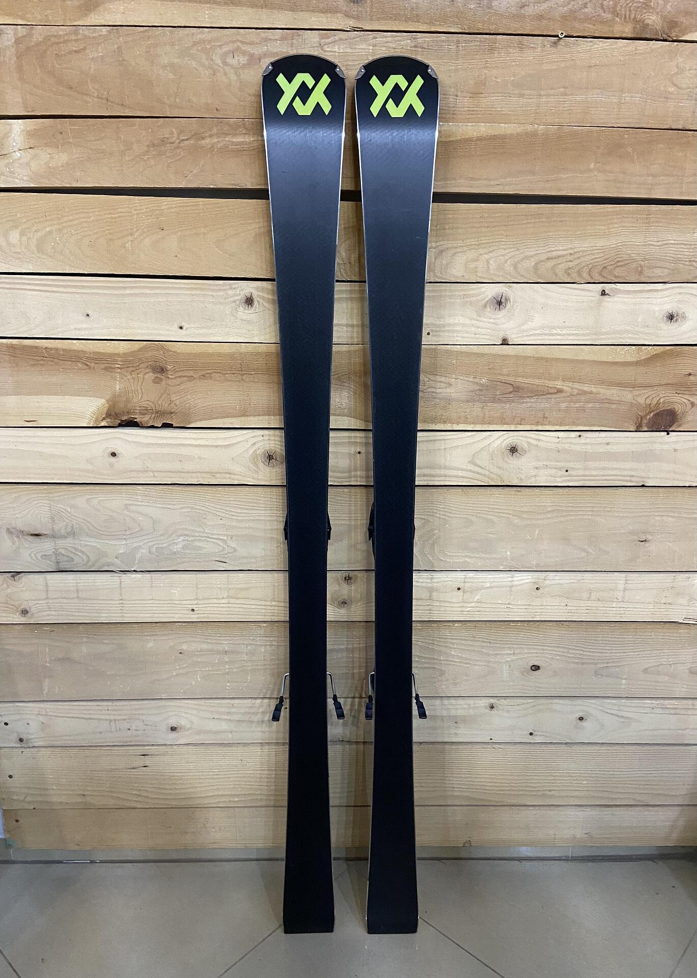 Volkl Racetiger SL Skis - Piste, Advanced