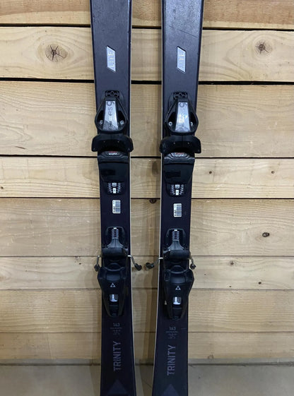Fischer Trinity Women's Piste Skis for Intermediate Comfort and Control