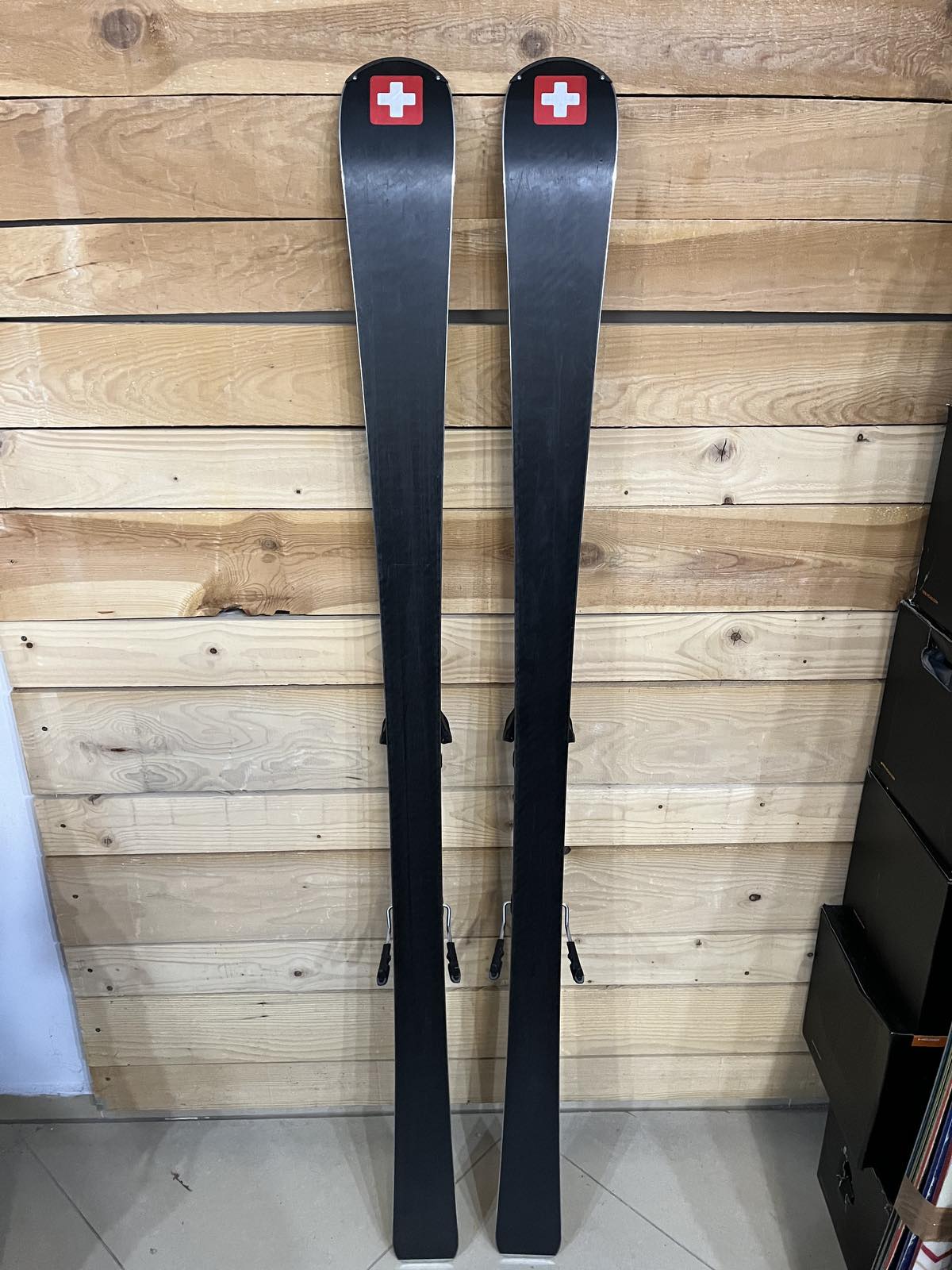 Ski Stockli Laser CX - Versatile All-Mountain Performance