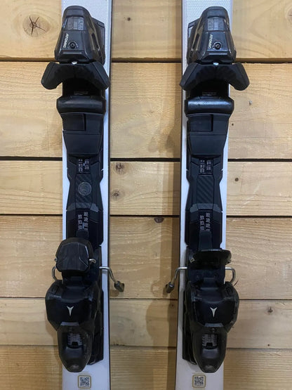 Atomic Cloud C11 Revoshock Light - Women's Piste Skis