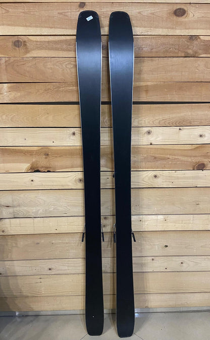 Atomic Maverick 86 Skis for Intermediate to Advanced All-Mountain Performance