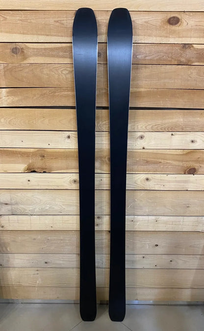 Atomic Maverick 86C - All-Mountain Skis