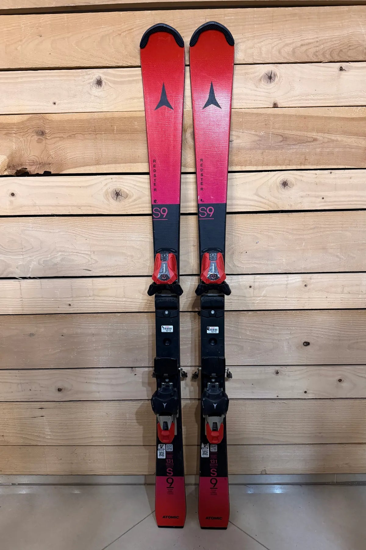 Atomic Redster S9 FIS Junior - Junior Slalom Racing Skis