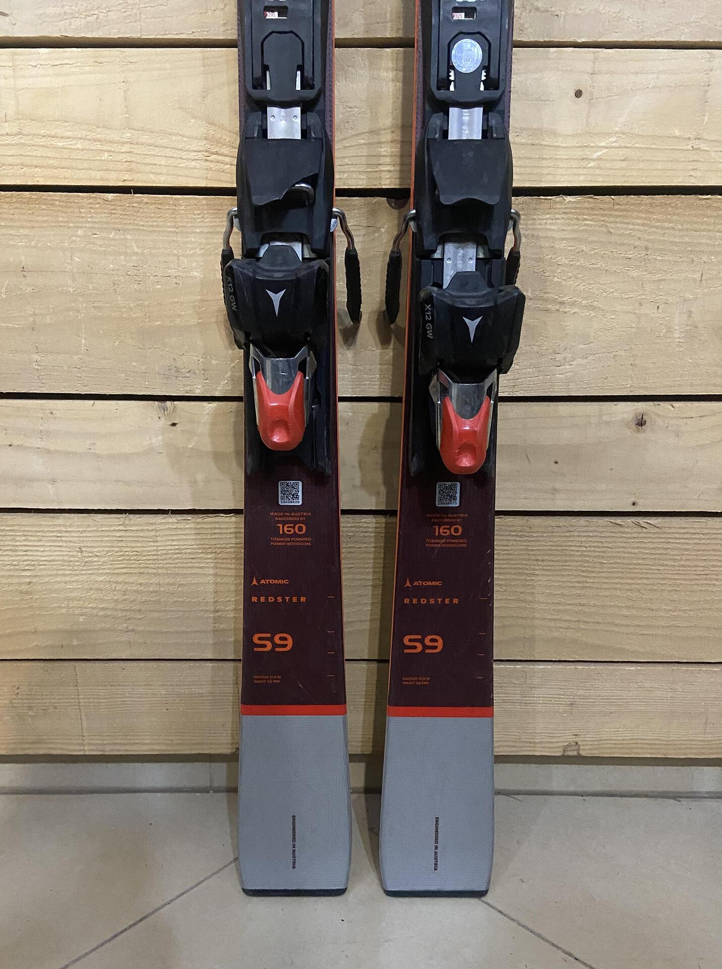 Atomic Redster S9 Revoshock S Skis for Expert-Level Carving