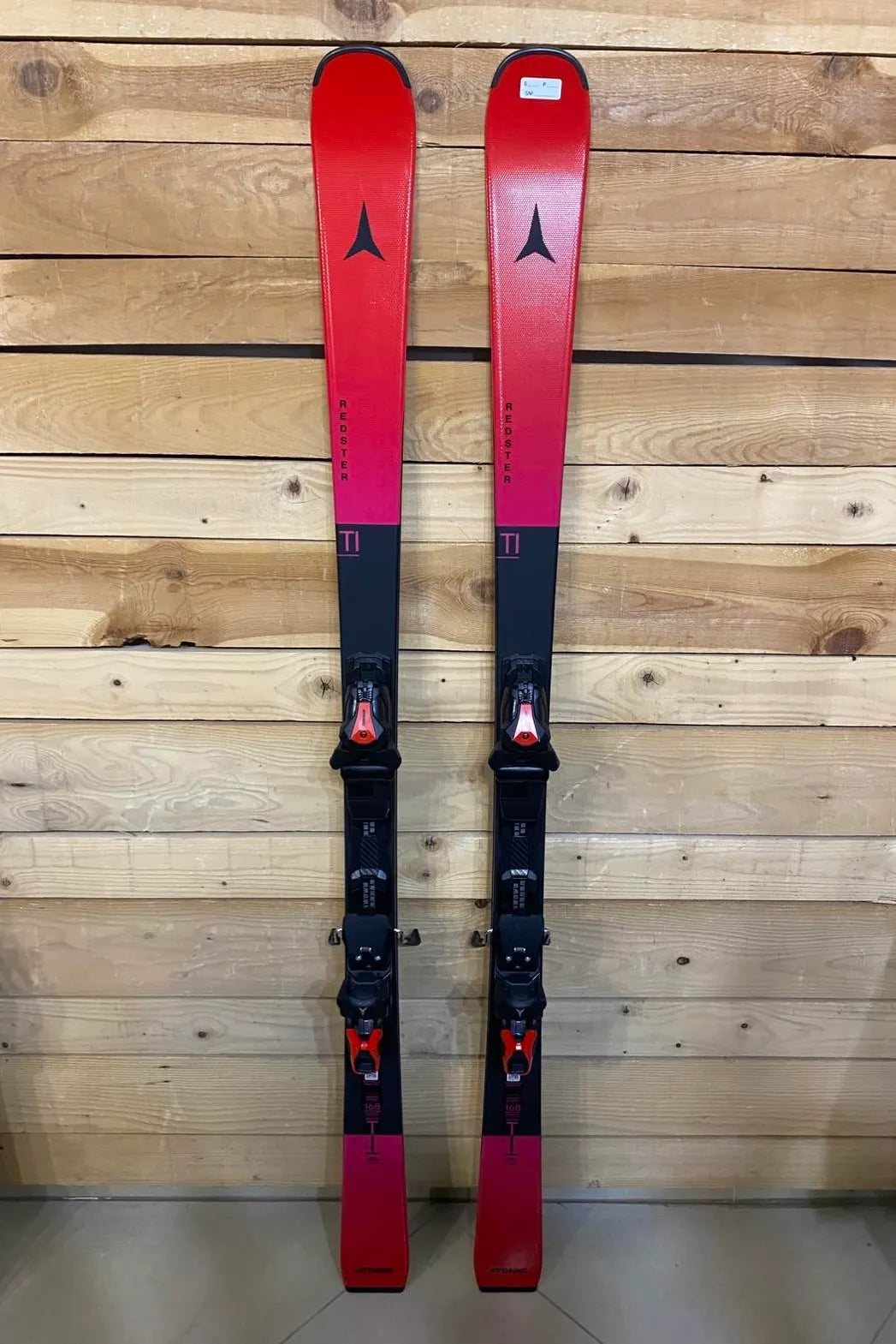 Atomic Redster TI - Piste Skis