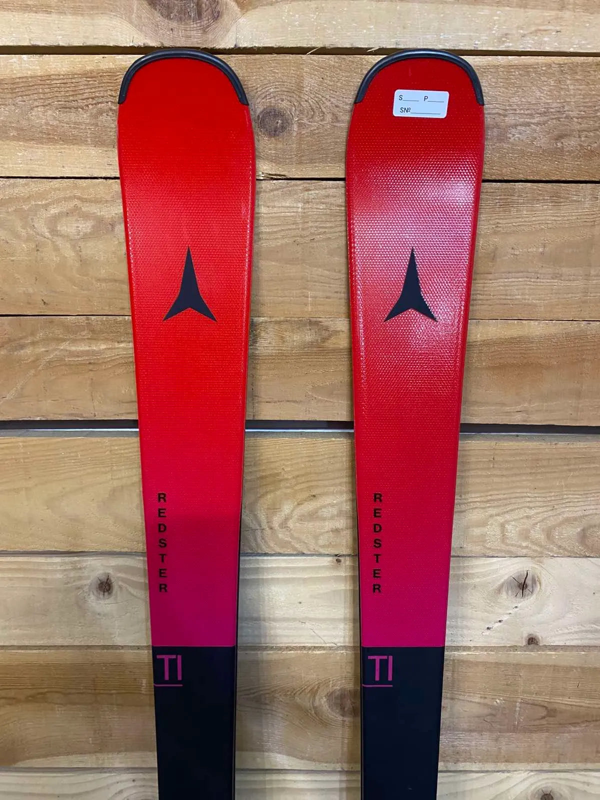 Atomic Redster TI - Piste Skis