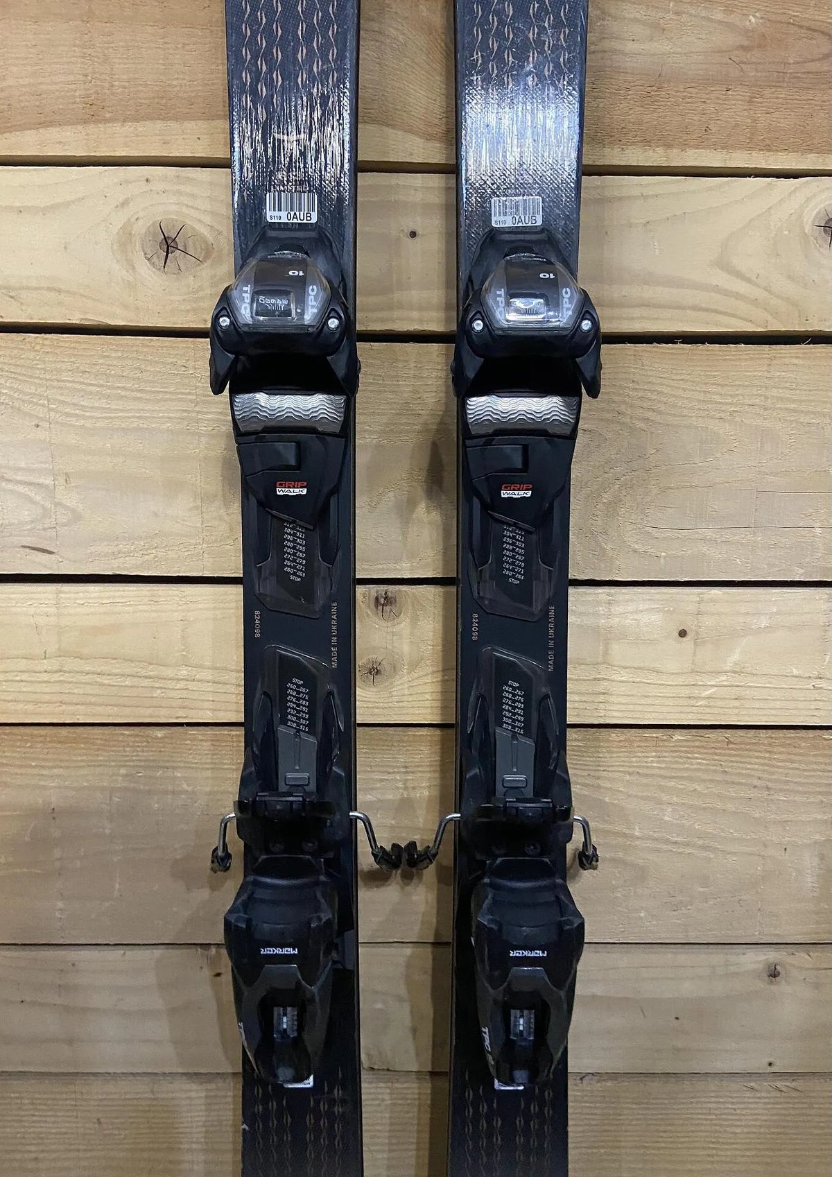 Blizzard Phoenix Limited - Piste Skis for Intermediates