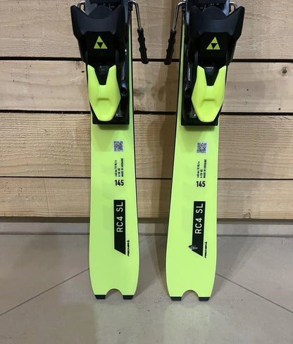 Fischer RC4 WorldCup SL Junior Ski - Piste Skis with Z11 Bindings