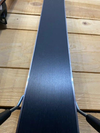 Head Shape NX R - Piste Skis for Beginners