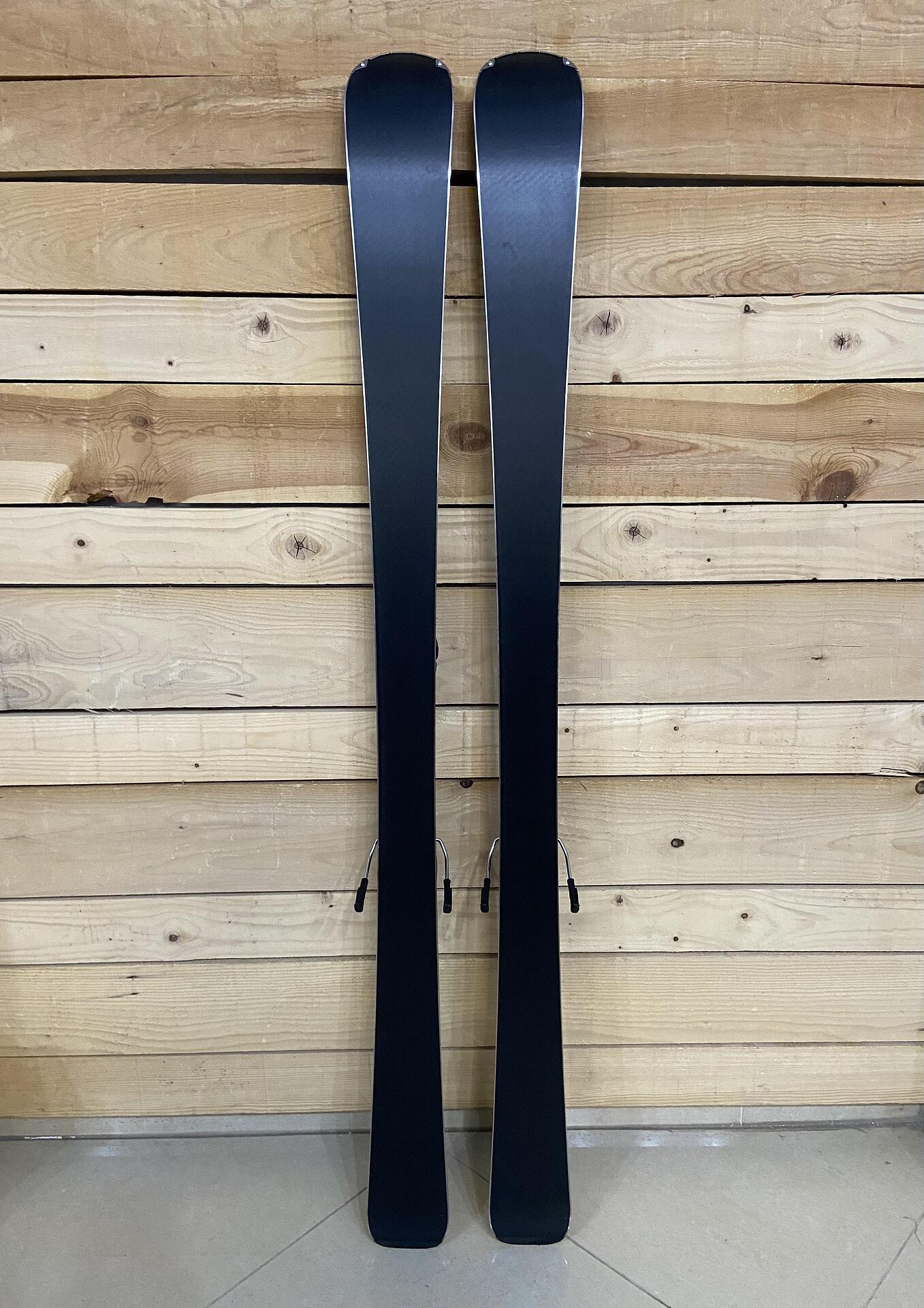 Rossignol Nova 6 - High-Performance Ski for Intermediate Levels