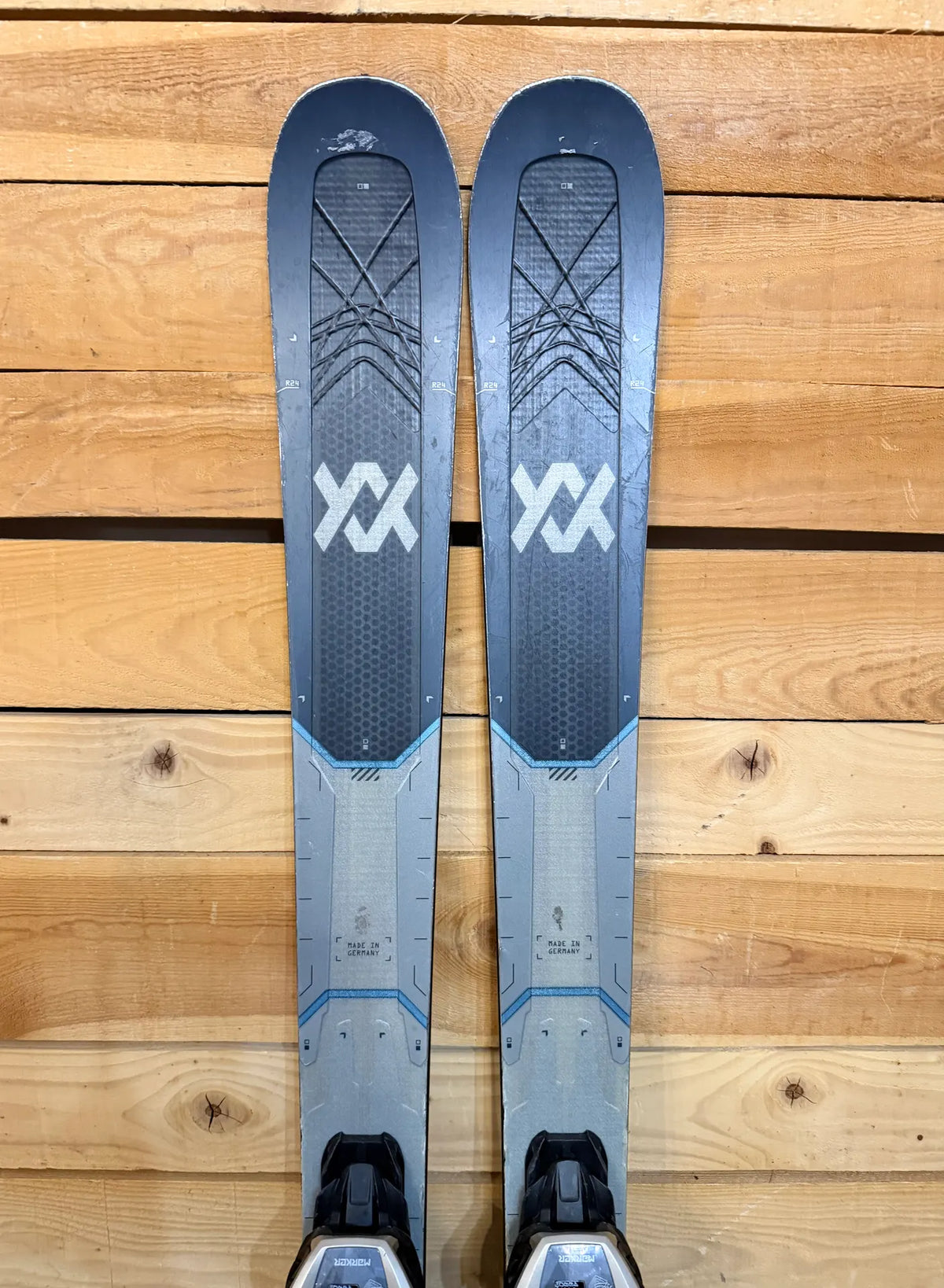 Völkl Mantra 84 - All-Mountain Skis