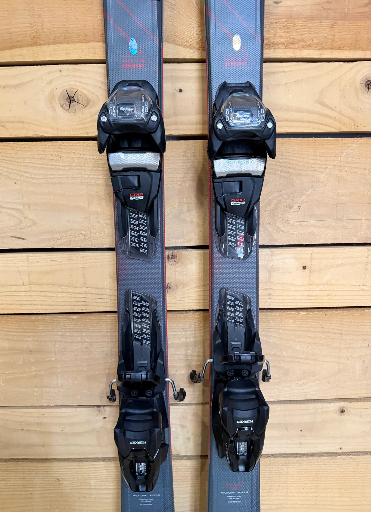 Völkl Peregrine X - Piste Skis