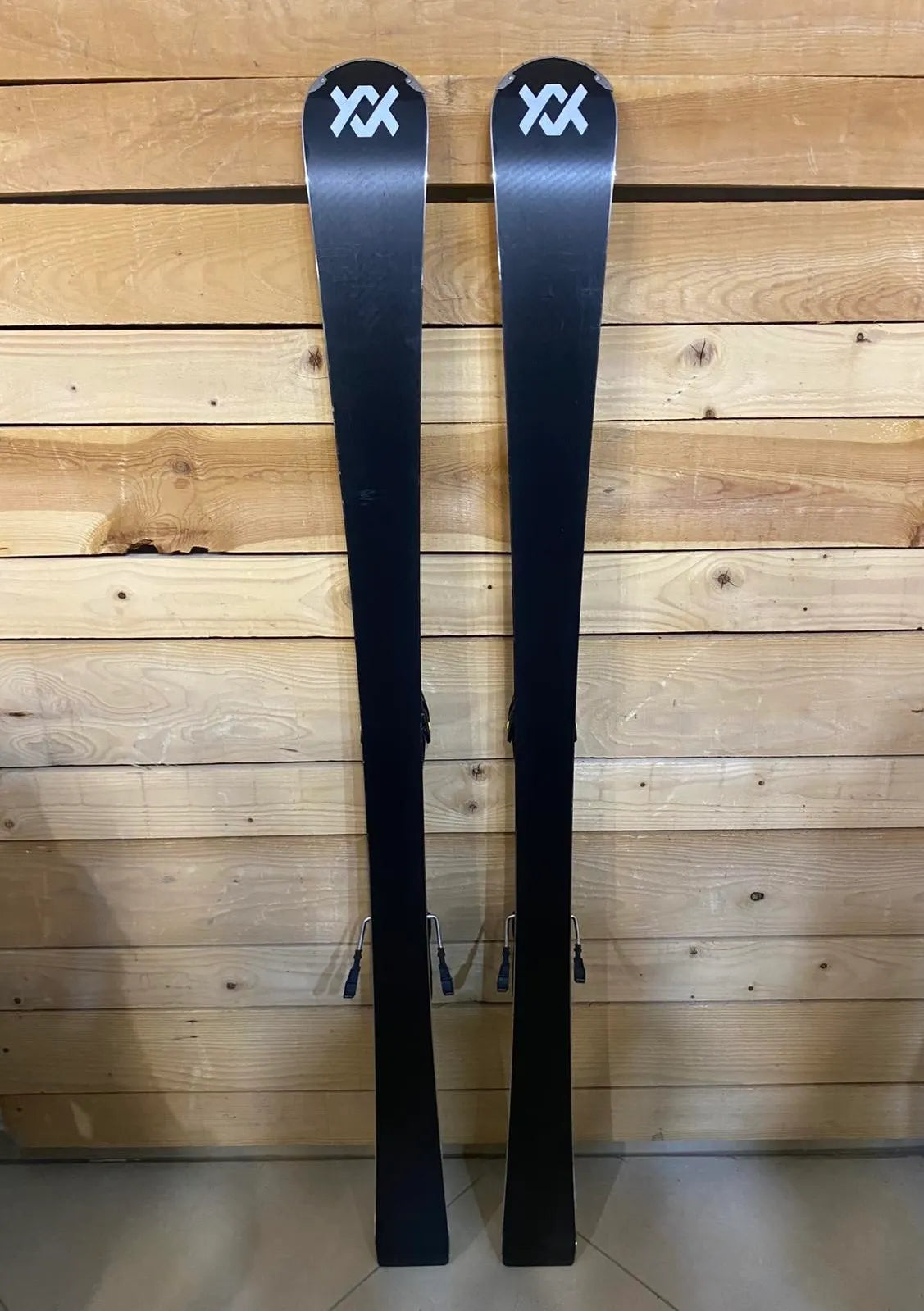 Völkl Racetiger SC - Piste Skis for Short and Medium Turns