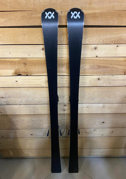 Völkl Racetiger SC - Piste Skis for Short and Medium Turns