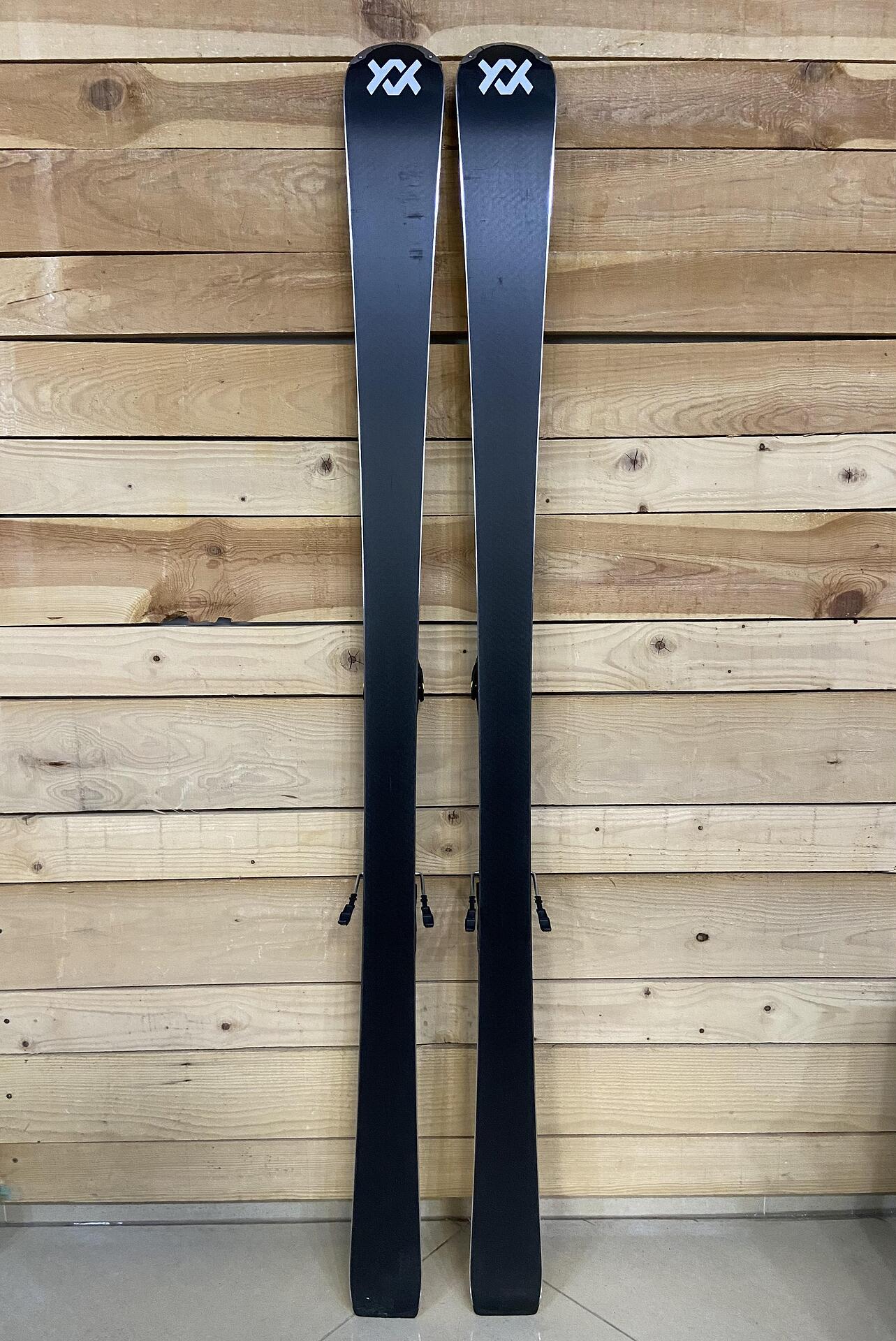 Volkl Racetiger SC - Skis for Intermediate to Advanced Skiers